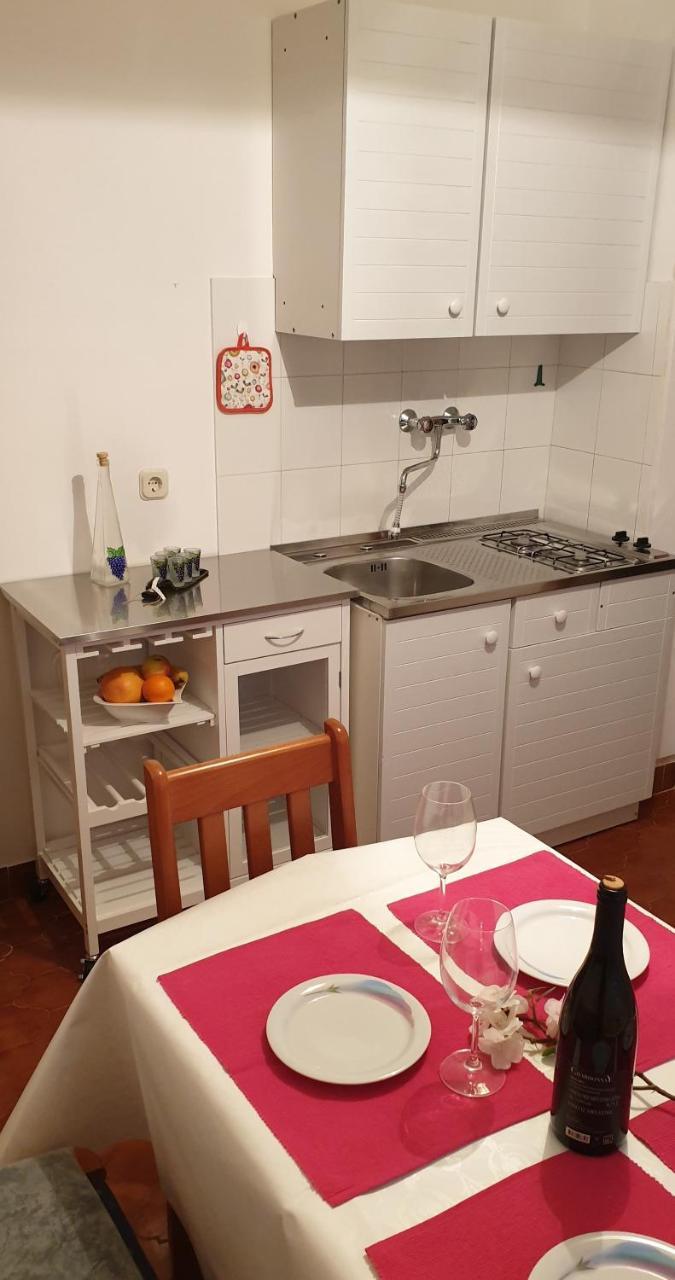 Sweet Apartment In Pomer Exterior foto